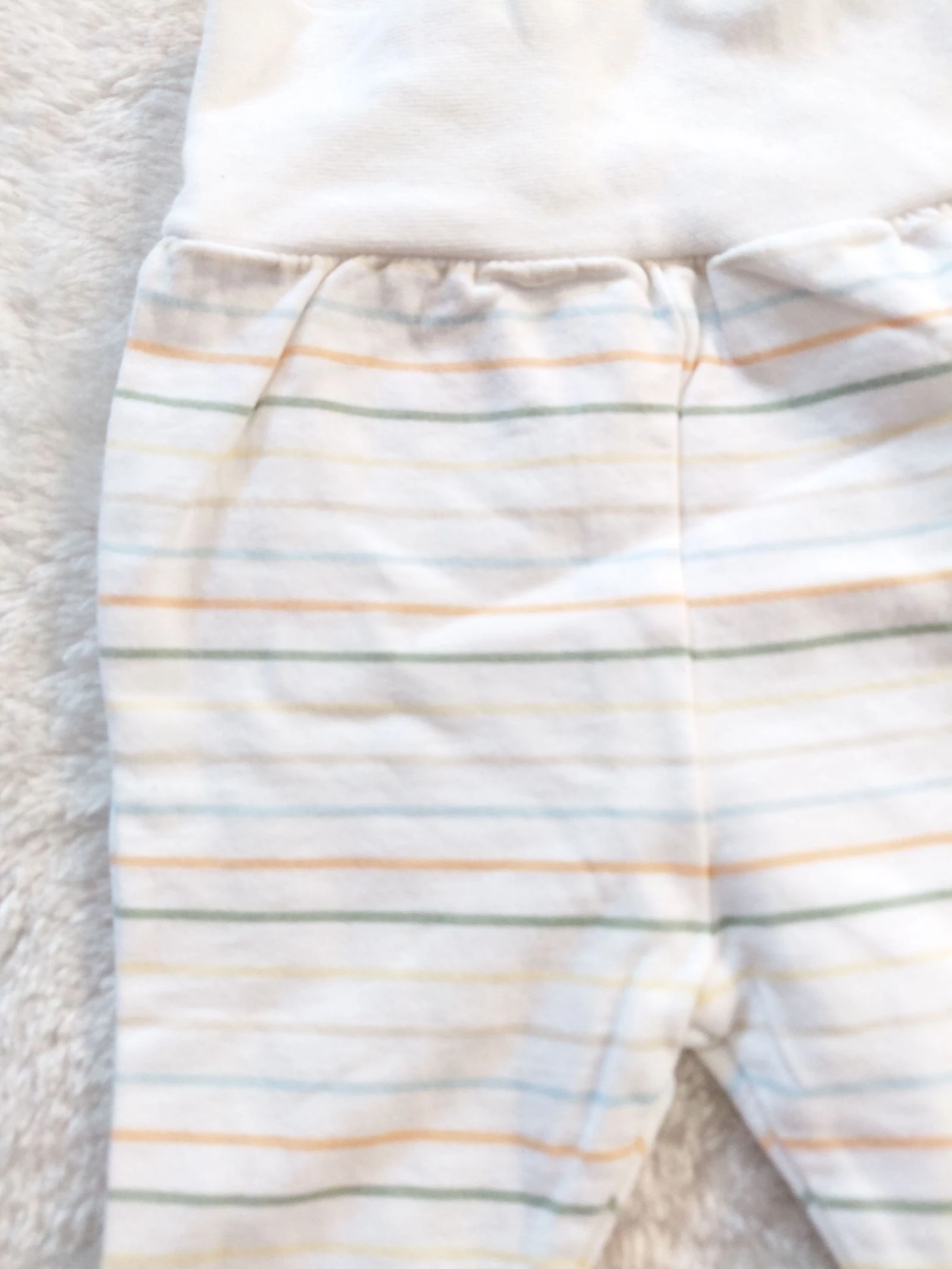 Calça com pés h&m 50 cm nascimento 1 mês – photo 2